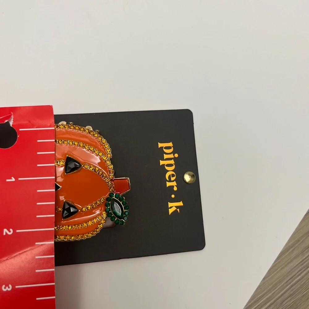 NWT ⚜️🎃⚜️ Piper K Adorable Jack o Lantern Pumpkin Hair Claw Clip